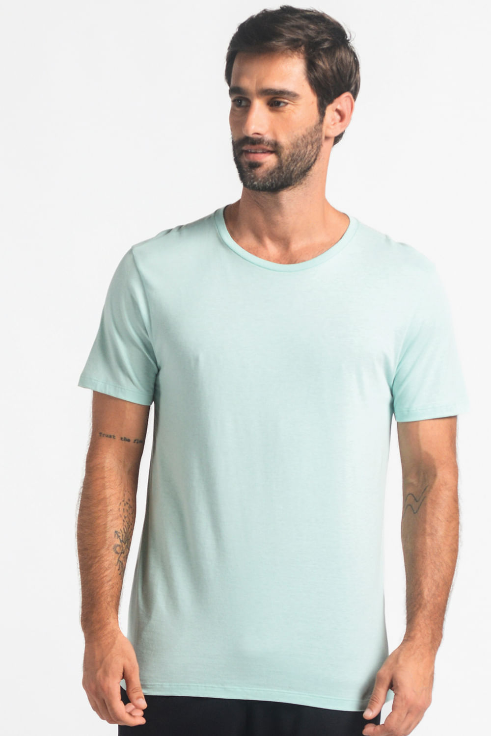 000.3718_VD_001_Camiseta-Algodao-Premium.jpg