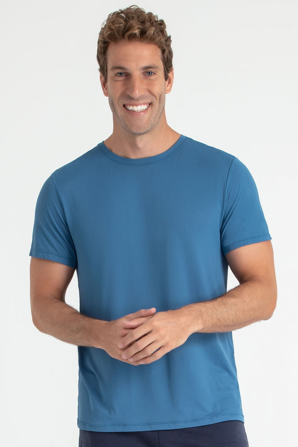 000_3736_AZ_001_Camiseta-Esportiva-Ultralight.jpg