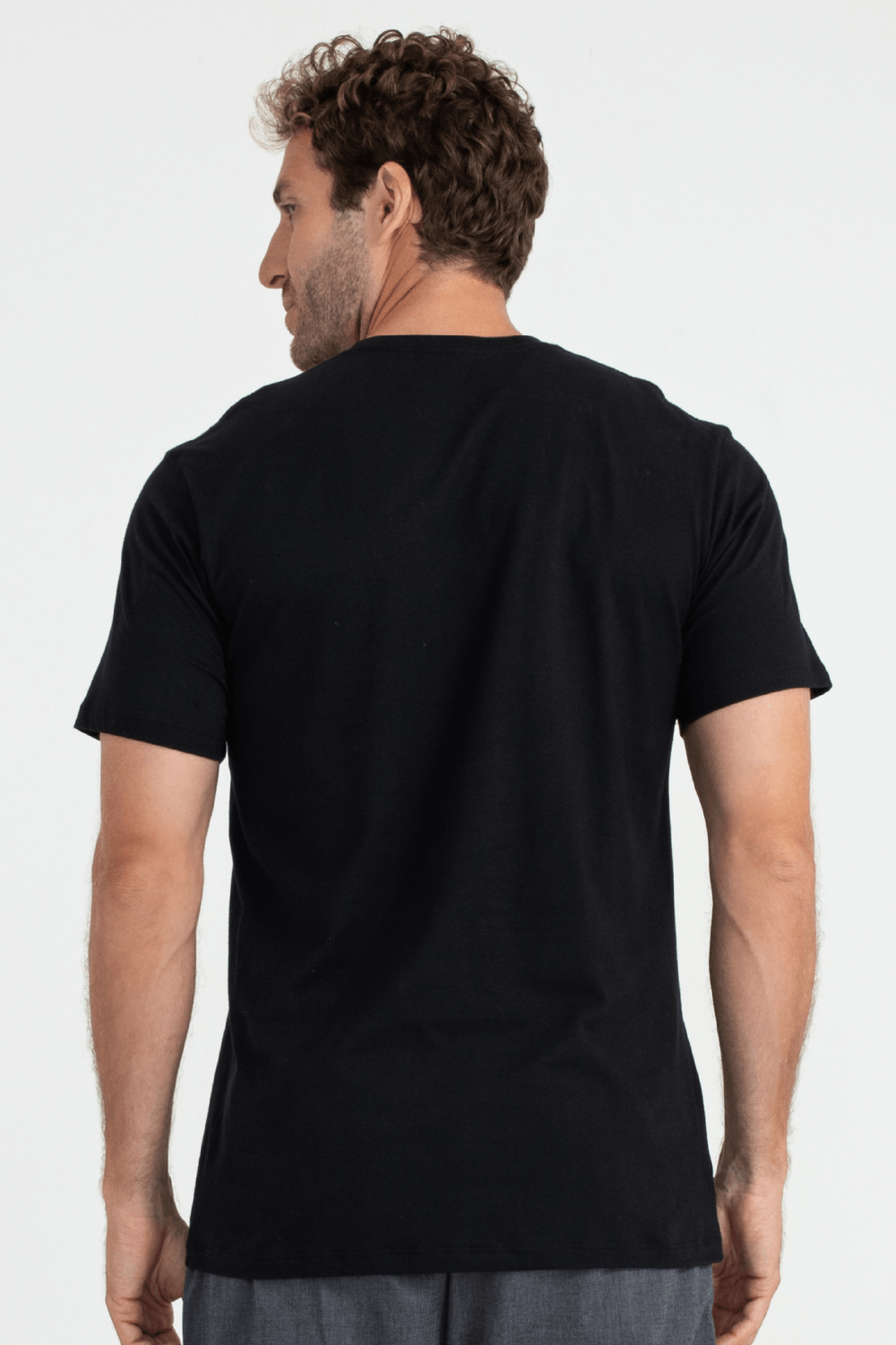 663.374_PT_002_Camiseta-com-Silk.png