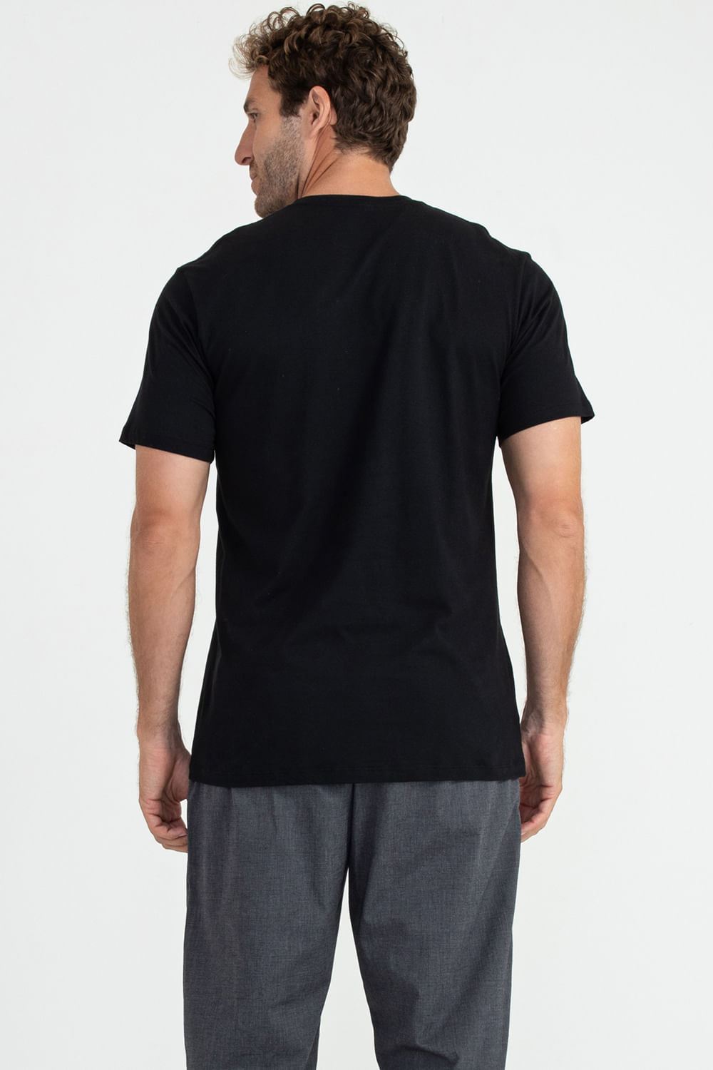 663.374_PT_004_Camiseta-com-Silk.jpg