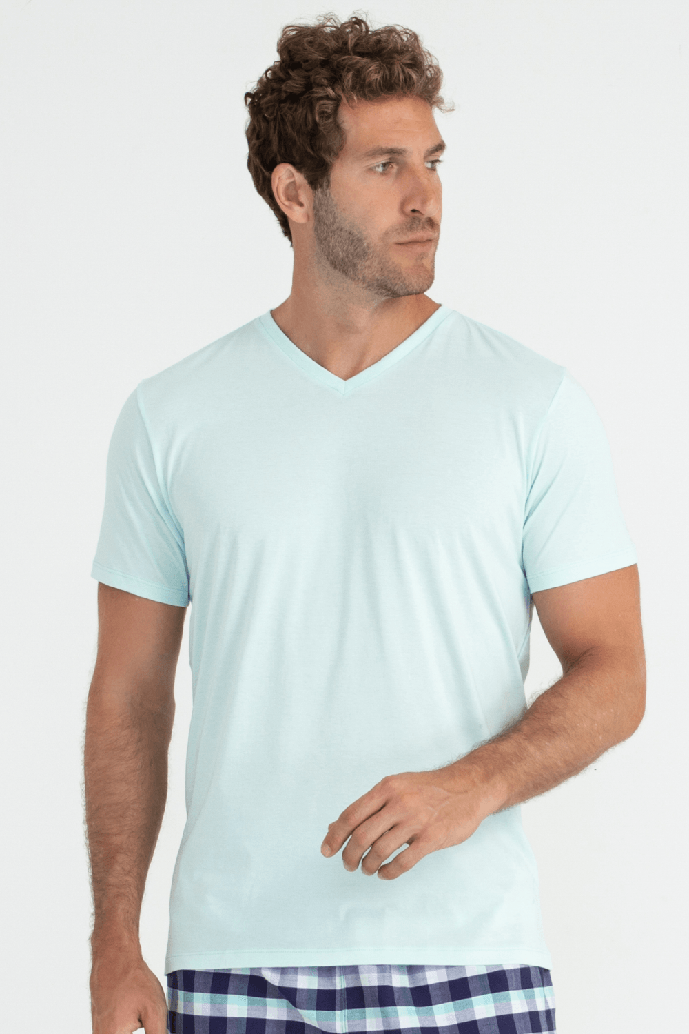 888.3729_VD_001_Camiseta-Algodao-Pima-Gola-V.png
